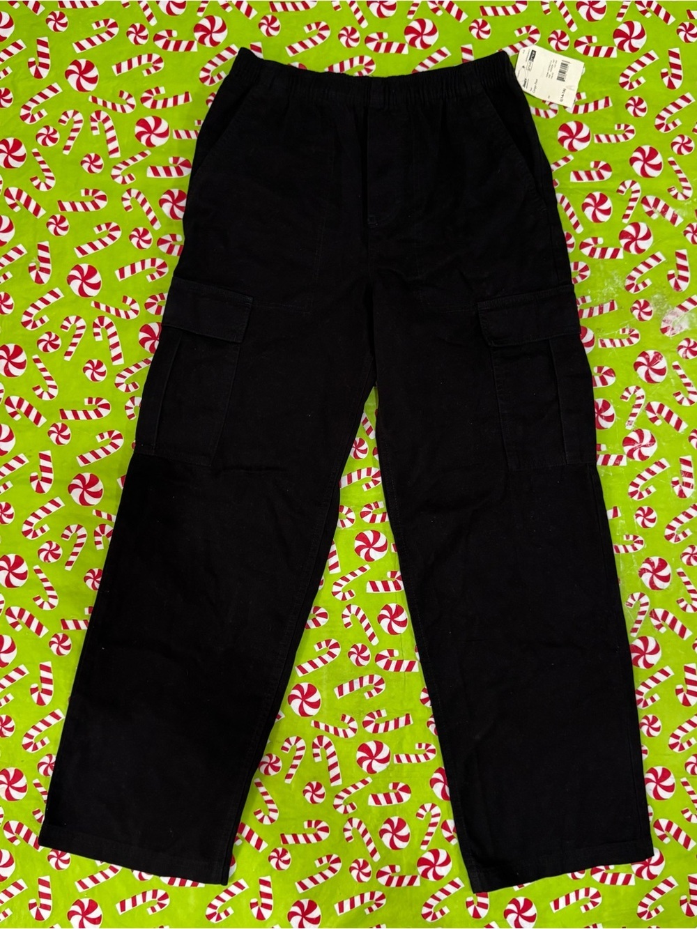Boys L 14-16 Black Cargo Pants 100%Cotton 6 Pocket Elastic Waist Pull On Fit NWT - Picture 3 of 13